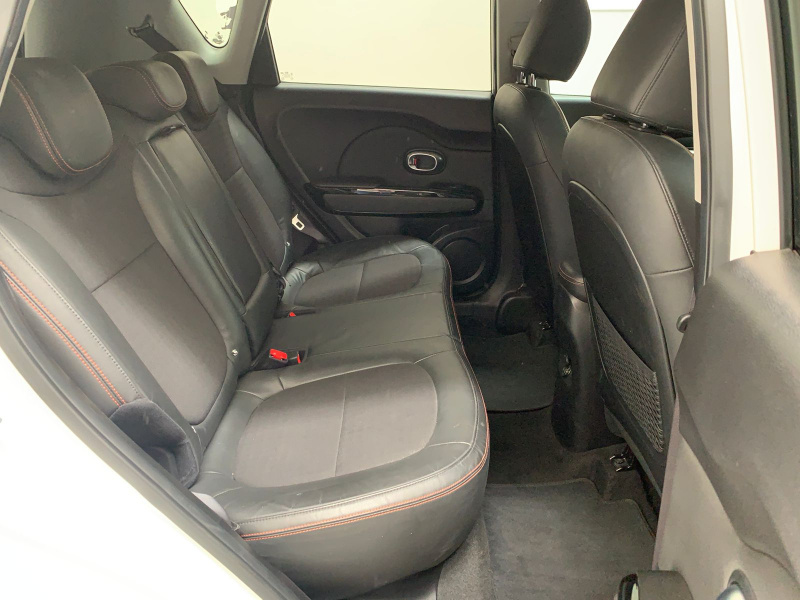 KIA Soul  5 pts. SX, 1.6T, TA, a/ac. Aut., f. led, xenón, RA-18 2018